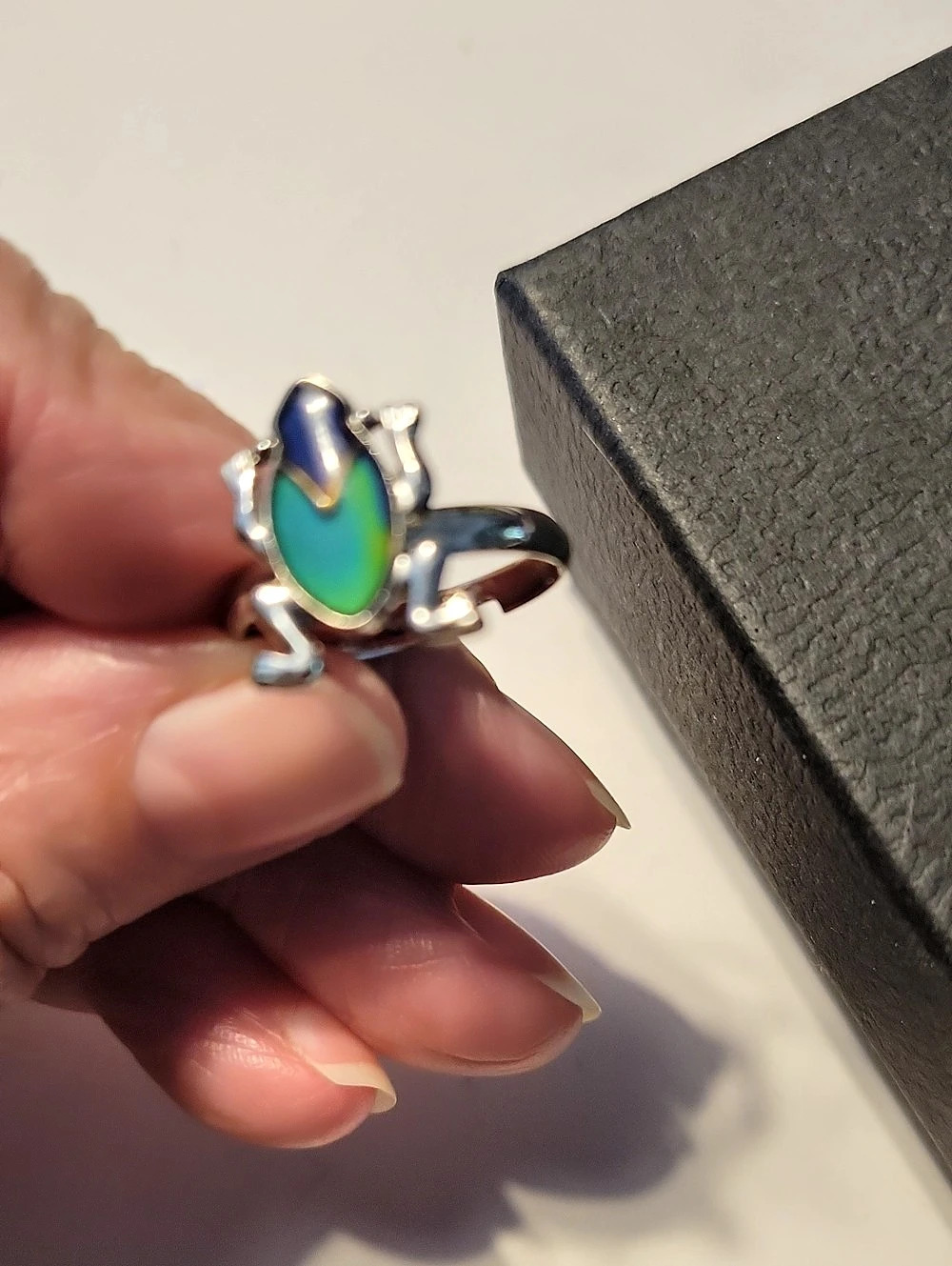 MOOD Frog Ring in Blue & Green Like New
